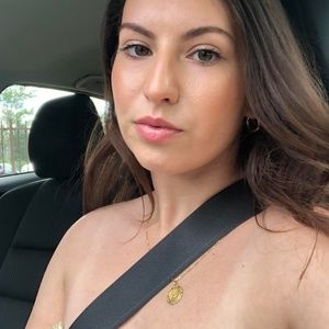 Meet your Posher, Rose